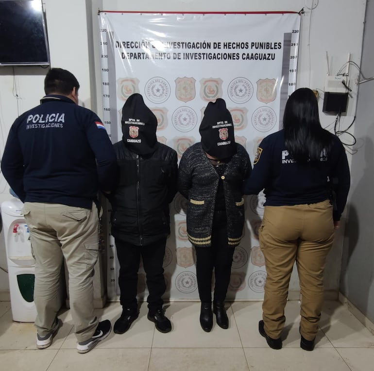 Los padres del menor de 17 años acusado de matar a María Fernanda Benítez, detenidos y puestos a disposición de la justicia.