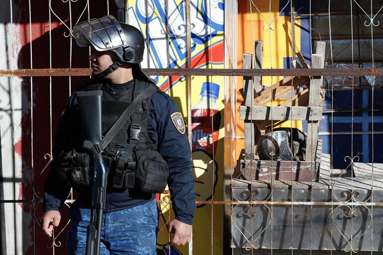 Imágenes del operativo Dominatus en la Chacarita. 
