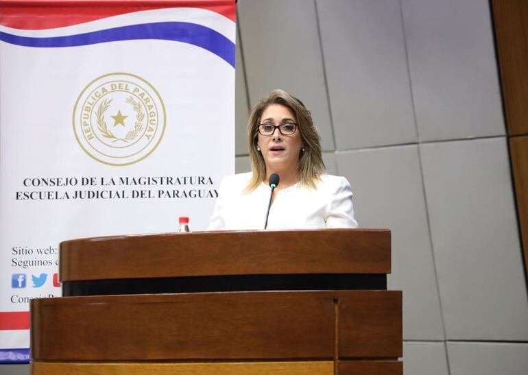 Patricia Rivarola Pérez, fiscala adjunta.